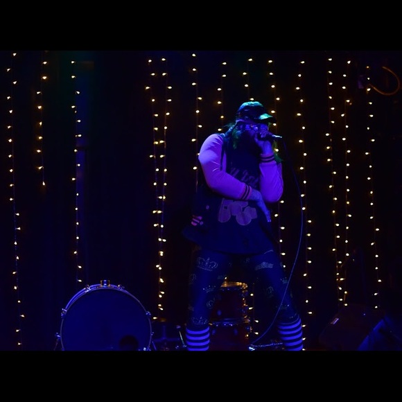 Meet your Posher, Benjamin - Picture 5 of 8